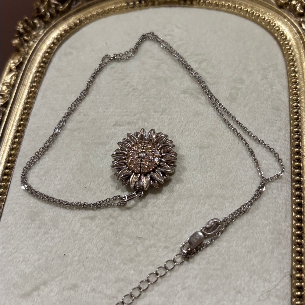 Sterling Silver  sunflower locket necklace with a hidden message engraved - Picture 9 of 10